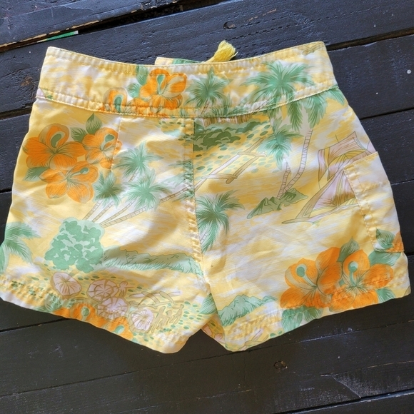 Old Navy Yellow Hawaiian Tropical Board Shorts 4 Unisex Boys Girls Swim Trunks - Picture 3 of 4